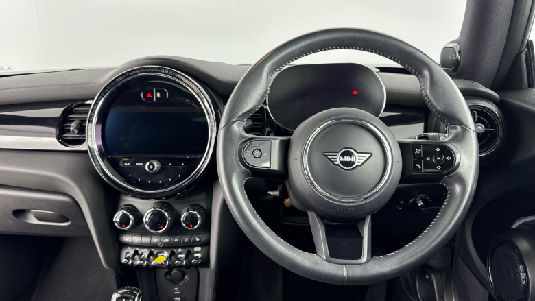 MINI Hatchback 135kW Cooper S Shadow Edition 33kWh 3dr Auto Electric Hatchback